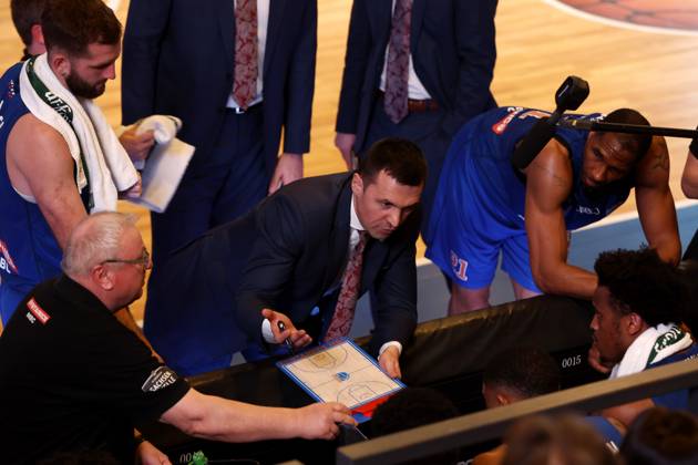 14 03 2023, easyCredit Basketball Bundesliga, BBL, season 2022 2023, men, Syntainics MBC Alba Berlin, Igor Jovovic Head Coach , Syntainics MBC Weißenfels Stadthalle Sachsen Anhalt Germany