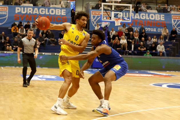 14 03 2023, easyCredit Basketball Bundesliga, BBL, season 2022 2023, men, Syntainics MBC Alba Berlin, 0, Maodo Lo, Alba Berlin, 15, Stephon Jelks, Syntainics MBC Weißenfels Stadthalle Sachsen Anhalt Germany