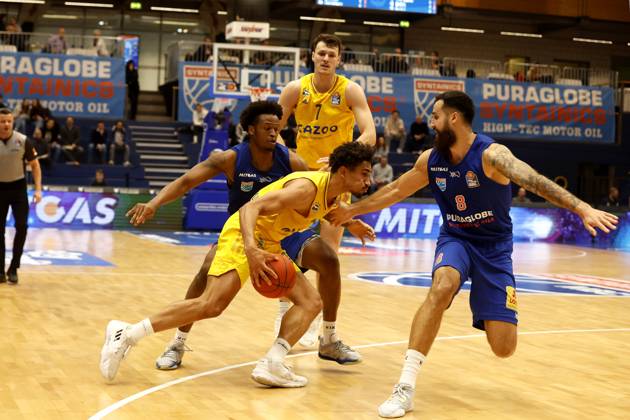 14 03 2023, easyCredit Basketball Bundesliga, BBL, season 2022 2023, men, Syntainics MBC Alba Berlin, 0, Maodo Lo, Alba Berlin, 8 Martin Breunig, Syntainics MBC Weißenfels Stadthalle Sachsen Anhalt Germany