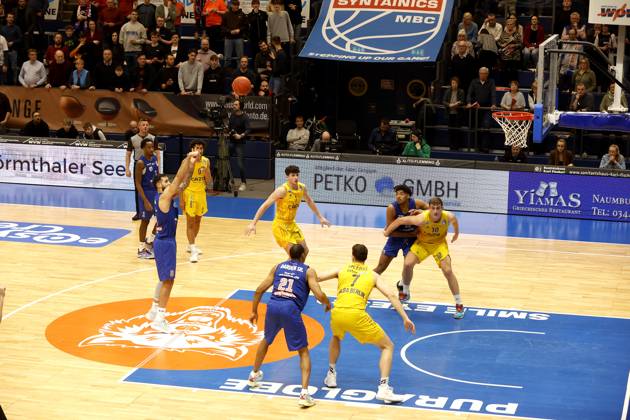 14 03 2023, easyCredit Basketball Bundesliga, BBL, season 2022 2023, men, Syntainics MBC Alba Berlin, 8 Martin Breunig, Syntainics MBC shooting free throw Weißenfels Stadthalle Sachsen Anhalt Germany