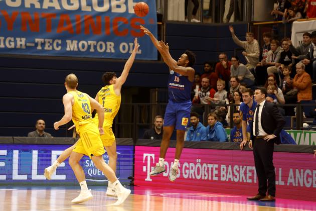 14 03 2023, easyCredit Basketball Bundesliga, BBL, season 2022 2023, men, Syntainics MBC Alba Berlin, 15, Stephon Jelks, Syntainics MBC Weißenfels Stadthalle Sachsen Anhalt Germany