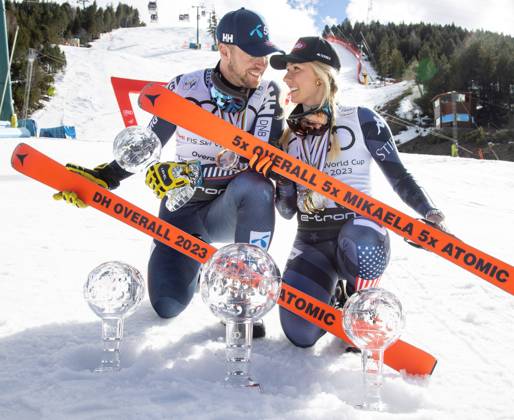 Bilder des Jahres 2023, Sport 03 März Sport Themen der Woche KW11 Sport Bilder des Tages ALPINE SKIING - FIS WC Final Soldeu SOLDEU,ANDORRA,19.MAR.23 - ALPINE SKIING - FIS World Cup Final, award ceremony for the overall world cup, Ladies. Image shows Aleksander Aamodt Kilde (NOR) and Mikaela Shiffrin (USA). Keywords: crystal globe, medal. GEPAxpictures xHaraldxSteiner