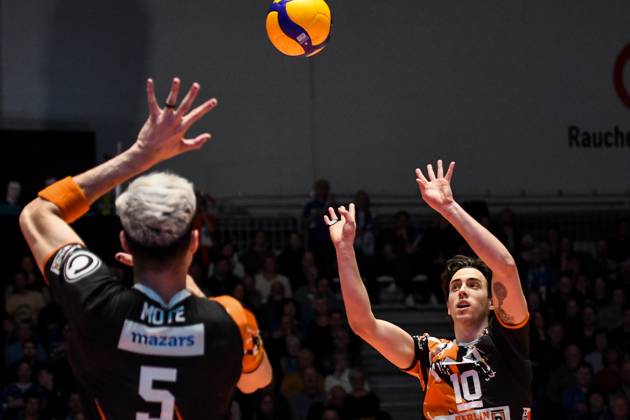 GER, VBL, VfB Friedrichshafen vs Berlin Recycling Volleys 19 03 2023, Bodensee Airport Arena, Friedrichshafen, GER, VBL, VfB Friedrichshafen vs Berlin Recycling Volleys, pictured Nehemiah Mote Berlin, 5 , Angel Trinidad Berlin, 10 nordphotoxGmbHx xHafner nph00200