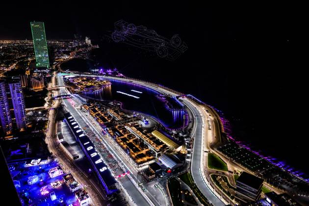 Drone show over the starting grid seen from the sky during the Formula 1 STC Saudi Arabian Grand Prix 2023, 2nd round of the 2023 Formula One World Championship, WM, Weltmeisterschaft from March 17 to 19, 2023 on the Jeddah Corniche Circuit, in Jeddah, Saudi Arabia - F1 - SAUDI ARABIAN GRAND PRIX 2023 - RACE DPPI Panoramic 20230319_GOOD0888