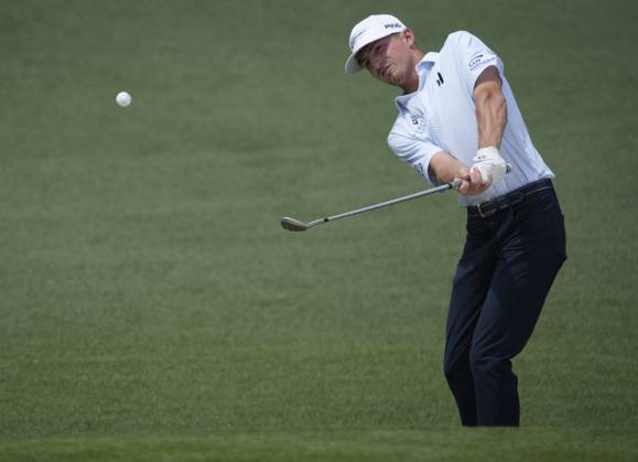Sam Bennett watches eagle attempt on the second hole during the first round at the Masters tournament at Augusta National Golf Club in Augusta, Georgia on Thursday, April 6, 2023.  AUG20230406219 BOBxSTRONG