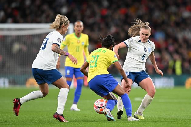 England Women v Brazil CONMEBOL UEFA Women s Champions Cup Finalissima Georgia Stanway of England challenges Kerolin of Brazil during the CONMEBOL UEFA Women s Champions Cup Finalissima match between England Women and Brazil at Wembley Stadium, London, England on 6 April 2023. London Wembley Stadium Greater London England Editorial use only , Copyright: xGrahamxHuntx PSI-17188-0140
