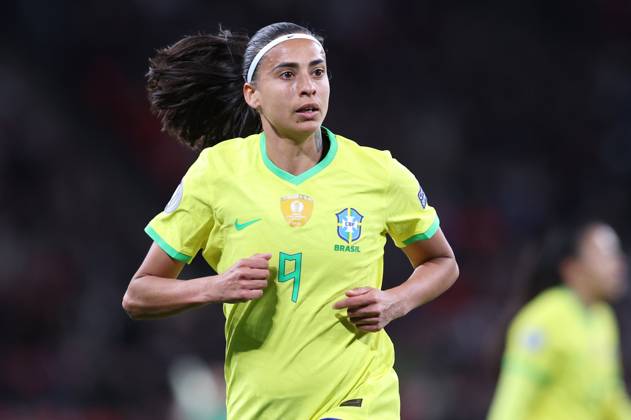 London, England, 6th April 2023. Andressa Alves of Brazil during the Women s CONMEBOL UEFA Finalissima match at Wembley Stadium, London. Picture credit should read: Paul Terry Sportimage EDITORIAL USE ONLY. No use with unauthorised audio, video, data, fixture lists, club league logos or live services. Online in-match use limited to 120 images, no video emulation. No use in betting, games or single club league player publications. SPI-2352-0200
