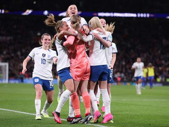 London, England, 6th April 2023. The England team celebrate after winning the penalty shoot out during the Women s CONMEBOL UEFA Finalissima match at Wembley Stadium, London. Picture credit should read: Paul Terry Sportimage EDITORIAL USE ONLY. No use with unauthorised audio, video, data, fixture lists, club league logos or live services. Online in-match use limited to 120 images, no video emulation. No use in betting, games or single club league player publications. SPI-2352-0222