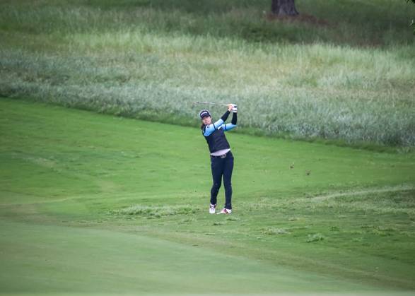THE WOODLANDS, TX - APRIL 23: A Lim Kim (KOR) watches her approach shot on 2 during the final round of the LPGA, Golf Damen Chevron Championship on April 23, 2023 at The Club at Carlton Woods in The Woodlands, Texas. (Photo by Leslie Plaza Johnson Icon Sportswire) GOLF: APR 23 LPGA The Chevron Championship EDITORIAL USE ONLY Icon230423055
