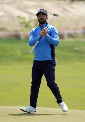 Korea Championship Presented by Genesis (The 1st Round) INCHEON, SOUTH KOREA, APR. 28: Antoine Rozner (FRA) at the hole 18 during the 1st round of Korea Championship Presented b Genesis at Jack Nicklaus Golf Club Korea in Incheon, South Korea on April 27, 2023. Antoine Rozner (FRA) finished the first round with a score of 9 under par, putting him in the lead. Incheon the Jack Nicklaus Golf Club Korea South Korea 7840_270513 Copyright: xSeokyongxLee PentaxPressx