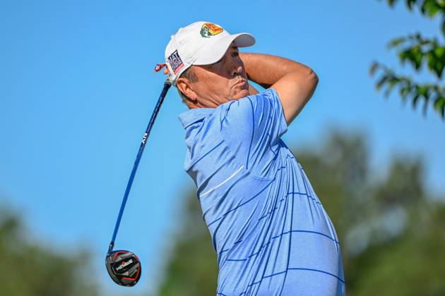 THE WOODLANDS, TX - APRIL 30: Shane Bertsch watches his tee shot on 2 during Rd3 of the Insperity Invitational at The Woodlands Country Club Tournament Course on April 30, 2023 in The Woodlands, Texas. (Photo by Ken Murray Icon Sportswire) GOLF: APR 30 PGA, Golf Herren Tour Champions Insperity Invitational EDITORIAL USE ONLY Icon230430009