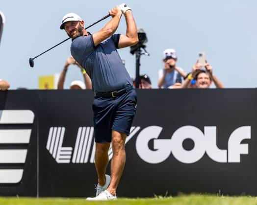 May 26, 2023, Potomac Falls, Virginia, USA: DUSTIN JOHNSON tees off on the first hole during the first round of the LIV Golf DC event at Trump National Golf Club. Potomac Falls USA - ZUMAb237 20230526_znp_b237_020 Copyright: xRobertxBlakleyx