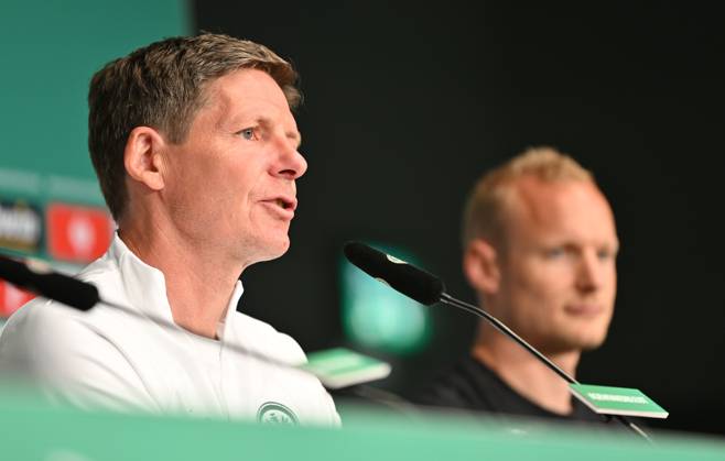 02 06 2023, xfux, football DFB Cup final 2023, Eintracht Frankfurt training and press conference before the match RB Leipzig Eintracht Frankfurt, emonline, emspor, v l coach Oilver Glasner Eintracht Frankfurt zautz Berlin.