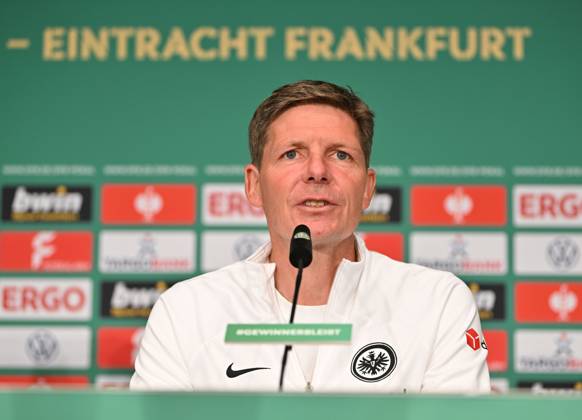 02 06 2023, xfux, football DFB Cup final 2023, Eintracht Frankfurt training and press conference before the match RB Leipzig Eintracht Frankfurt, emonline, emspor, v l coach Oilver Glasner Eintracht Frankfurt zautz Berlin.