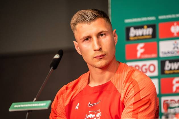 Press Conference DFB Cup Final, RB Leipzig vs Eintracht Frankfurt Berlin, 02 06 2023 Willi Orban RB Leipzig, 4 Press Conference DFB Cup Final, RB Leipzig vs Eintracht Frankfurt Olympiastadion, Berlin, 02 06 2023 DFL REGULATIONS PROHIBIT ANY USE OF PHOTOGRAPHS AS IMAGE SEQUENCES AND OR QUASI VIDEO Copyright: xBEAUTIFULxSPORTS LucianoxLimax