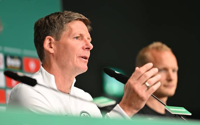 02 06 2023, xfux, football DFB Cup final 2023, Eintracht Frankfurt training and press conference before the match RB Leipzig Eintracht Frankfurt, emonline, emspor, v l coach Oilver Glasner Eintracht Frankfurt zautz Berlin.
