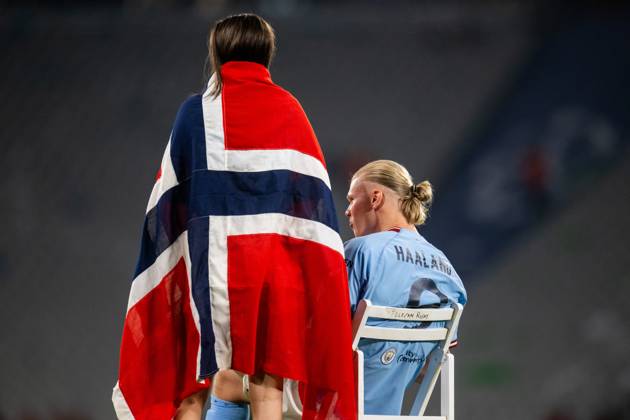 230610 Erling Braut Haaland of Manchester City and Isabel Haugseng Johansen celebrate after the UEFA Champions League football match between Manchester City and Inter on June 10, 2023 in Istanbul Photo Jon Olav Nesvold BILDBYRAN COP 217 JE0065 fotboll soccer football champions league manchester city inter bbeng final jubel  Copyright: JONxOLAVxNESVOLD BB230610JE150