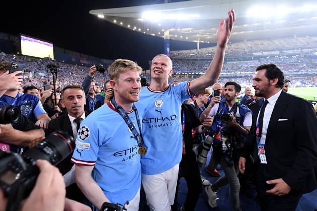 Soccer Champions League final Manchester City Inter Milan on 10 06 2023 at the Ataturk Olympic Stadium in Istanbul Kevin de Bruyne Manchester , left Erling Haaland Manchester , right cheering joy emotions xHDx