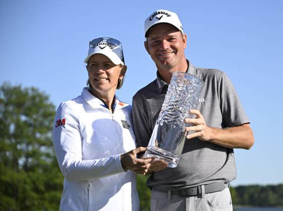 STOCKHOLM 20230611 Dale Whitnell th , Great Britain, with the trophy and Annika Sörenstam after winning the European Tour competition Scandinavian Mixed at Ullna golf course STOCKHOLM SWEDEN x10040x  Copyright: xAndersxWiklund TTx SCANDINAVIAN MIXED