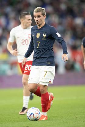 France v Poland - Round of 16 - FIFA World Cup, WM, Weltmeisterschaft, Fussball Doha Antoine Griezmann of France in action during the FIFA World Cup Qatar 2022 Round of 16 match between France v Poland at Al Thumama Stadium on December 04, 2022 in Doha, Qatar. Photo by David Niviere ABACAPRESS.COM DOHA Qatar Copyright: xNivierexDavid ABACAPRESS.COMx 834123_072 NivierexDavid ABACAPRESS.COMx 834123_072