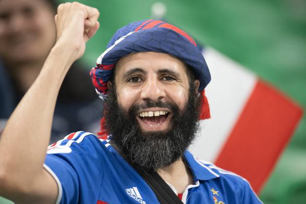 France v Poland - Round of 16 - FIFA World Cup, WM, Weltmeisterschaft, Fussball Doha Fan of France in action during the FIFA World Cup Qatar 2022 Round of 16 match between France v Poland at Al Thumama Stadium on December 04, 2022 in Doha, Qatar. Photo by David Niviere ABACAPRESS.COM DOHA Qatar Copyright: xNivierexDavid ABACAPRESS.COMx 834123_082 NivierexDavid ABACAPRESS.COMx 834123_082
