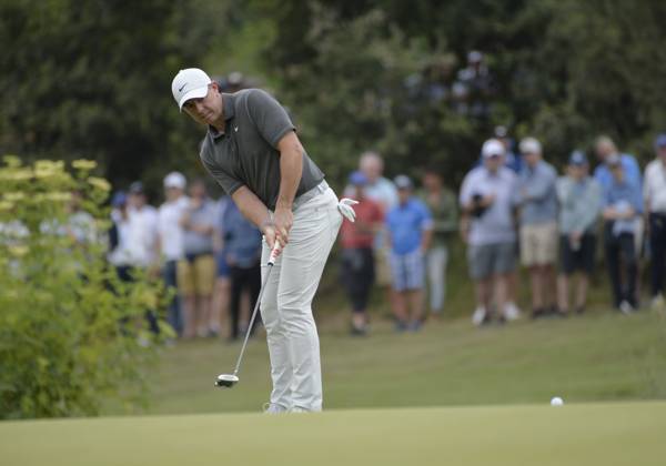 Rory McIlroy of Northern Ireland putts on the 4th hole during the first round of the 2023 U.S. Open Golf Championship at the Los Angeles Country Club in Los Angeles, California on Thursday, June 15, 2023.  LAP20230615940 MIKExGOULDING