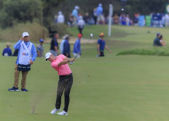 June 16, 2023, Los Angeles, California, USA: Rory McIlroy drives from the 18th fairway during the Second round of the LACC 123rd U.S. Open Championship on Friday June 16, 2023 held at the Los Angeles Country Club in Los Angeles, California. JAVIER ROJAS PI Los Angeles USA - ZUMAp124 20230616_zaa_p124_007 Copyright: xJavierxRojasx