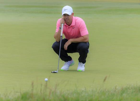 June 16, 2023, Los Angeles, California, USA: Rory McIlroy lines up his putt on 18th during the Second round of the LACC 123rd U.S. Open Championship on Friday June 16, 2023 held at the Los Angeles Country Club in Los Angeles, California. JAVIER ROJAS PI Los Angeles USA - ZUMAp124 20230616_zaa_p124_010 Copyright: xJavierxRojasx