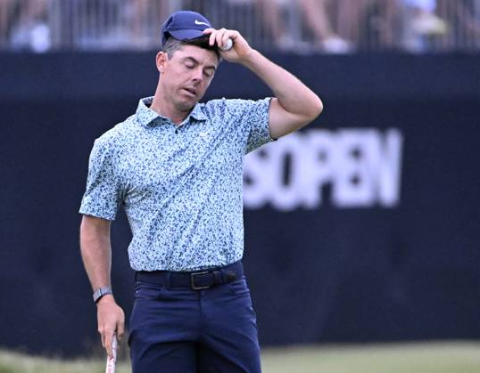 Rory McIlroy reacts on the 18th green during the third round of the 2023 U.S. Open Golf Championship at the Los Angeles Country Club in Los Angeles on Saturday, June 17, 2023.  LAP20230617243 ALEXxGALLARDO
