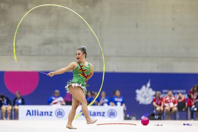 SEPCIAL OLYMPICS WORLD GAMES Special Olympics World Games Berlin 2023 4 day 20 June 2023 rhythmic gymnastics Maria Jose Pers BOL with the band Berlin Berlin Germany