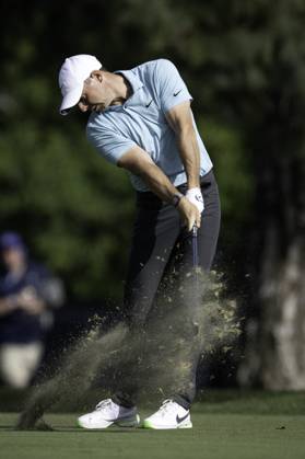 June 18, 2023, Los Angeles, California, USA: Golfer Rory Mcllroy hits a fairway shot during the 4th round of the US Open on June 18, 2023. Los Angeles USA - ZUMAh234 20230618_zsp_h234_023 Copyright: xMarkxEdwardxHarrisx