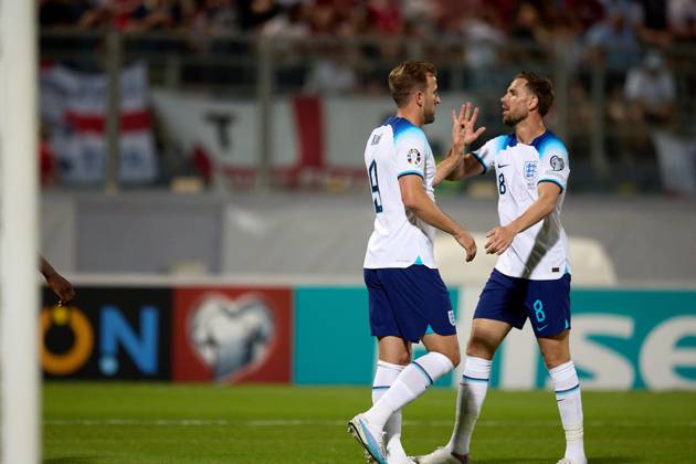 TA™ QALI, MALTA - JUNE 16: England national soccer team captain Harry Kane (L) is congratuled by Jordan Henderson (R) after scoring the first goal from a penalty during the UEFA EURO, EM, Europameisterschaft,Fussball 2024 European qualifying soccer match between Malta and England at the National Stadium, Ta™ Qali, Malta, on 16 June 2023. Malta v England - UEFA EURO 2024 European Qualifier