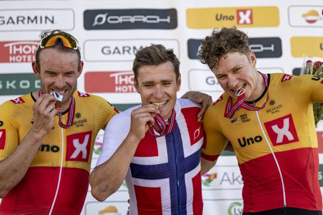 Bilder des Jahres 2023, Sport 06 Juni Sport Themen der Woche KW25 Sport Bilder des Tages NM sykkelritt Sandnes 20230625. Alexander Kristoff, Fredrik Dversnes og Jonas Abrahamsen etter NM sykkelritt i Sandnes Foto: Carina Johansen NTB Sandnes Norge EDITORIAL USE ONLY. RESTRICTED USE FOR BETTING COMPANIES Ref:_SPOnZIDRSuHstU.jpg  Copyright: xCarinaxJohansenx xNTBx