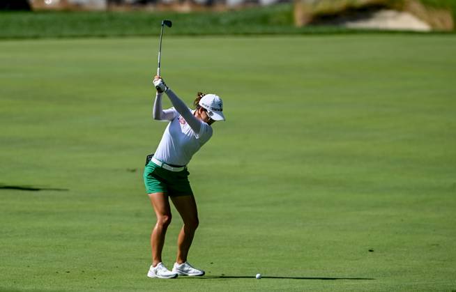 June 25, 2023, Springfield, NJ, USA: Minjee Lee (AUS) hits an approach shot during the final round of the KPMG Womens Golf Championship at Baltusrol Golf Club in Springfield, NJ on June 25, 2023. Eclipse Sportswire CSM Springfield USA - ZUMAcs17 20230625_zaf_cs17_004 Copyright: xScottxSeriox