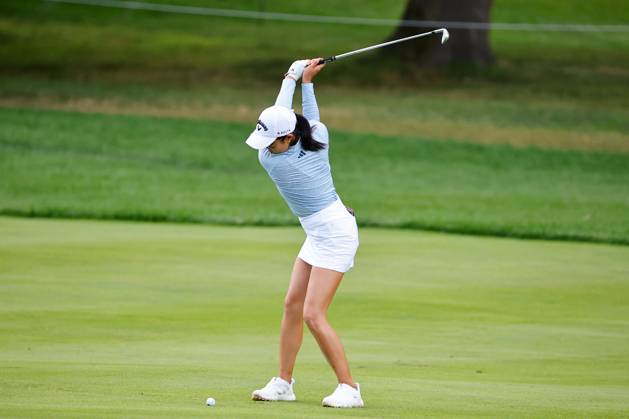 SPRINGFIELD, NJ - JUNE 25: Rose Zhang of the United States plays from the 5th fairway during the final round of the LPGA, Golf Damen KPMG Women™s PGA, Golf Herren Championship on June 25, 2023 at Baltusrol Golf Club (Lower Course) in Springfield, New Jersey. (Photo by Rich Graessle Icon Sportswire) GOLF: JUN 25 LPGA KPMG Women™s PGA Championship EDITORIAL USE ONLY Icon23062519115