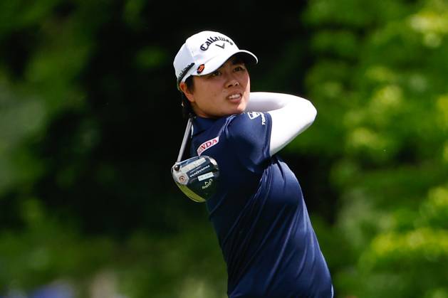 SPRINGFIELD, NJ - JUNE 25: Yuka Saso of Japan tees off at the 6th tee during the final round of the LPGA, Golf Damen KPMG Women™s PGA, Golf Herren Championship on June 25, 2023 at Baltusrol Golf Club (Lower Course) in Springfield, New Jersey. (Photo by Rich Graessle Icon Sportswire) GOLF: JUN 25 LPGA KPMG Women™s PGA Championship EDITORIAL USE ONLY Icon23062519258