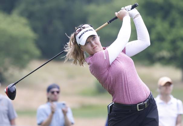 Brooke Henderson of Canada hits her tee shot on the 17th hole in the final round of the KPMG Women s PGA, Golf Herren Championship at Baltusrol Golf Club in Springfield, NJ on Sunday, June 25, 2023. Yin Ruoning of China won the championship with a score of 8 under par.  NYP20230625120 JohnxAngelillo