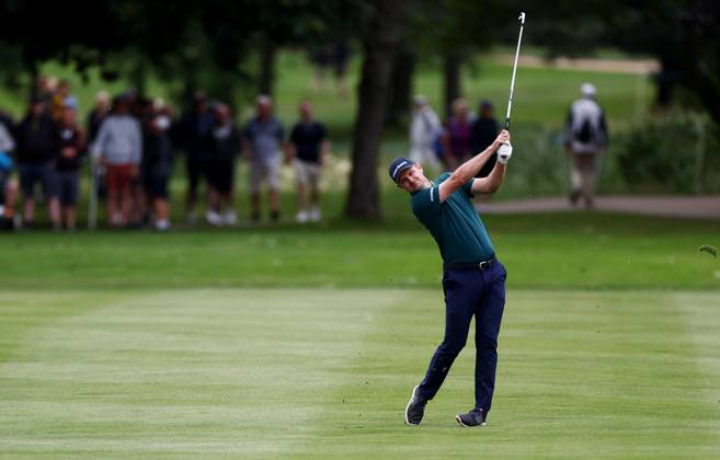 Mandatory Credit: Photo by James Marsh Shutterstock (13987427au) Justin Rose of England on the 18th hole. Betfred British Masters, Day Four, Golf, The Belfry Golf Club, Sutton Coldfield, UK - 02 Jul 2023 Betfred British Masters, Day Four, Golf, The Belfry Golf Club, Sutton Coldfield, UK - 02 Jul 2023 Copyright: xJamesxMarsh Shutterstockx 13987427au