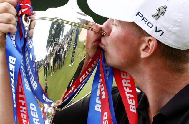Mandatory Credit: Photo by James Marsh Shutterstock (13987427bm) Daniel Hillier of New Zealand celebrates with the trophy after winning the tournament. Betfred British Masters, Day Four, Golf, The Belfry Golf Club, Sutton Coldfield, UK - 02 Jul 2023 Betfred British Masters, Day Four, Golf, The Belfry Golf Club, Sutton Coldfield, UK - 02 Jul 2023 Copyright: xJamesxMarsh Shutterstockx 13987427bm