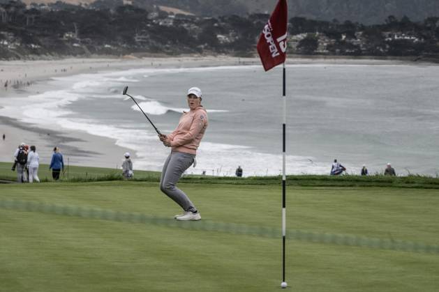 Jennifer Kupcho reacts tothe ball missing the cup as she putts on the 13th green in round two of the Women s U.S. Open in Pebble Beach, California on Friday, July 7, 2023.  PBP2023070708 TERRYxSCHMITT