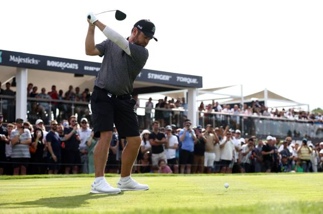 Mandatory Credit: Photo by James Marsh Shutterstock (13995948bi) Louis Oosthuizen of South Africa and team Stinger during his round. LIV Golf Invitational London, Day Two, Golf, Centurion Club, Hemel Hempstead, UK - 08 Jul 2023 LIV Golf Invitational London, Day Two, Golf, Centurion Club, Hemel Hempstead, UK - 08 Jul 2023 Copyright: xJamesxMarsh Shutterstockx 13995948bi
