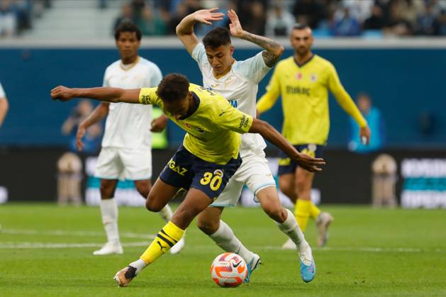 Zenit St. Petersburg v Fenerbahce SK - Pari Match Premier Gustavo Mantuan of Zenit St. Petersburg and Nazim Sangare (in front) of Fenerbahce vie for the ball during the Pari Match Premier tournament match between FC Zenit Saint Petersburg and Fenerbahce SK on July 9, 2023 at Gazprom Arena in Saint Petersburg, Russia. Saint Petersburg Russia Copyright: xMikexKireevx originalFilename:kireev-zenitstp230709_npdpO