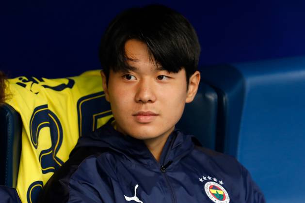 Zenit St. Petersburg v Fenerbahce SK - Pari Match Premier Jin-Ho Jo of Fenerbahce looks on during the Pari Match Premier tournament match between FC Zenit Saint Petersburg and Fenerbahce SK on July 9, 2023 at Gazprom Arena in Saint Petersburg, Russia. Saint Petersburg Russia Copyright: xMikexKireevx originalFilename:kireev-zenitstp230709_npxEi