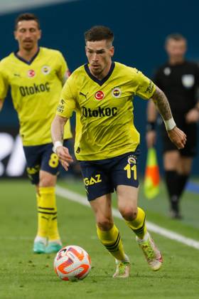 Zenit St. Petersburg v Fenerbahce SK - Pari Match Premier Ryan Kent (C) of Fenerbahce in action during the Pari Match Premier tournament match between FC Zenit Saint Petersburg and Fenerbahce SK on July 9, 2023 at Gazprom Arena in Saint Petersburg, Russia. Saint Petersburg Russia Copyright: xMikexKireevx originalFilename:kireev-zenitstp230709_npwhT