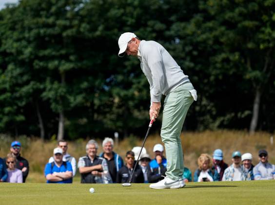 Mandatory Credit: Photo by Stuart Wallace Shutterstock (14003893l) Rory McIlroy makes a par putt on the 9th green. Genesis Scottish Open, Day One, Golf, The Renaissance Club, North Berwick, UK - 13 Jul 2023 Genesis Scottish Open, Day One, Golf, The Renaissance Club, North Berwick, UK - 13 Jul 2023 Copyright: xStuartxWallace Shutterstockx 14003893l