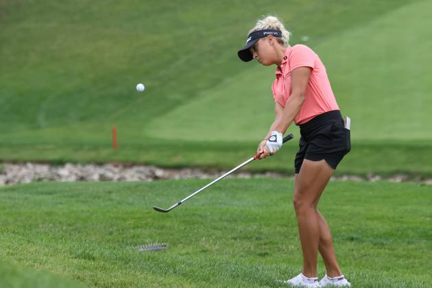 SYLVANIA, OH - JULY 13: Pauline Roussin, of France, chips onto the 18th green during the first round of the LPGA, Golf Damen Dana Open on July 13, 2023 at Highland Meadows Golf Club in Sylvania, Ohio. (Photo by Scott W. Grau Icon Sportswire) GOLF: JUL 13 LPGA Dana Open EDITORIAL USE ONLY Icon23071342
