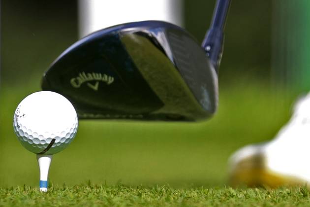 SYLVANIA, OH - JULY 13: LPGA, Golf Damen golfer Lydia Ko hovers her driver over her ball before hitting her tee shot on the 17th hole during the first round of the Dana Open on July 13, 2023, at Highland Meadows Golf Club in Sylvania, Ohio. (Photo by Brian Spurlock Icon Sportswire) GOLF: JUL 13 LPGA Dana Open EDITORIAL USE ONLY Icon230713096
