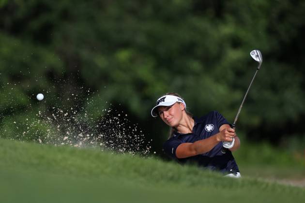 Dana Open Ellinor Sudow of Sweden hits out of the bunker toward the 18th green during Day One of the Dana Open at Highland Meadows Golf Club in Sylvania, Ohio USA, on Thursday, July 13, 2023. Sylvania Ohio United States  Copyright: xJorgexLemusx originalFilename:lemus-danaopen230713_npsgr.jpg