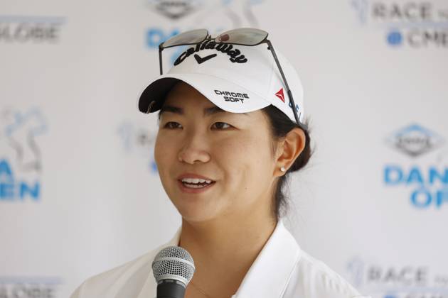 SYLVANIA, OH - JULY 13: LPGA, Golf Damen golfer Rose Zhang does a media interview after finishing on the 9th hole during the first round of the Dana Open on July 13, 2023, at Highland Meadows Golf Club in Sylvania, Ohio. (Photo by Brian Spurlock Icon Sportswire) GOLF: JUL 13 LPGA Dana Open EDITORIAL USE ONLY Icon230713138