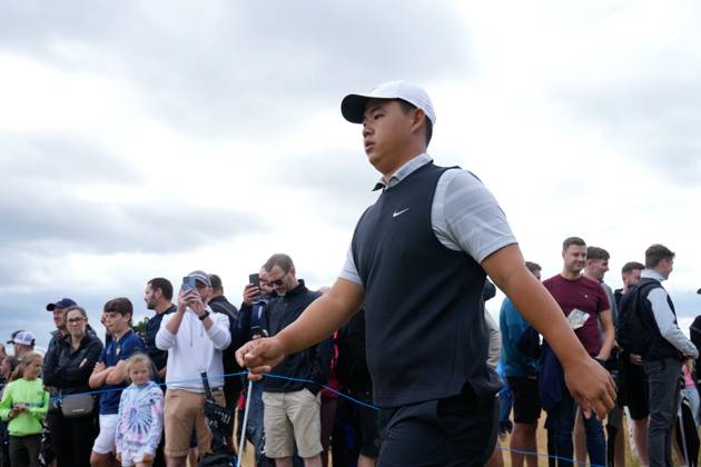 Mandatory Credit: Photo by Stuart Wallace Shutterstock (14003897k) Tom Kim (KOR) walks to the 3rd tee during the 3rd round. Genesis Scottish Open, Day Three, Golf, The Renaissance Club, North Berwick, UK - 15 Jul 2023 Genesis Scottish Open, Day Three, Golf, The Renaissance Club, North Berwick, UK - 15 Jul 2023 Copyright: xStuartxWallace Shutterstockx 14003897k
